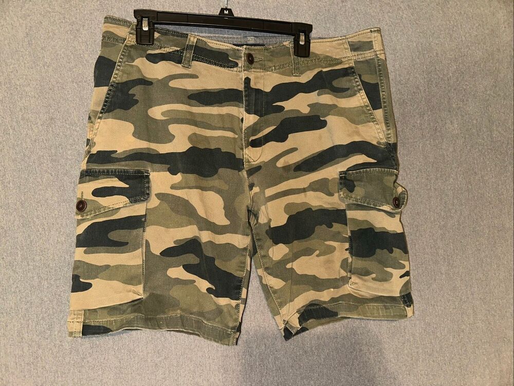 Lucky Brand Olive Green Stretch Cotton Cargo Shorts Size 36 Utility Camouflage
